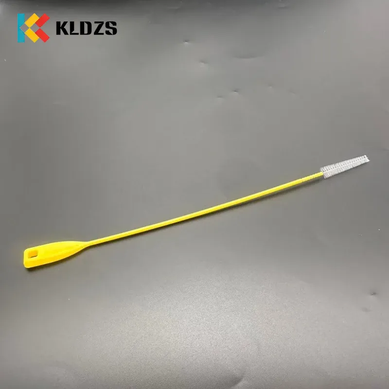 Beebipudeli õlgedest pintsel